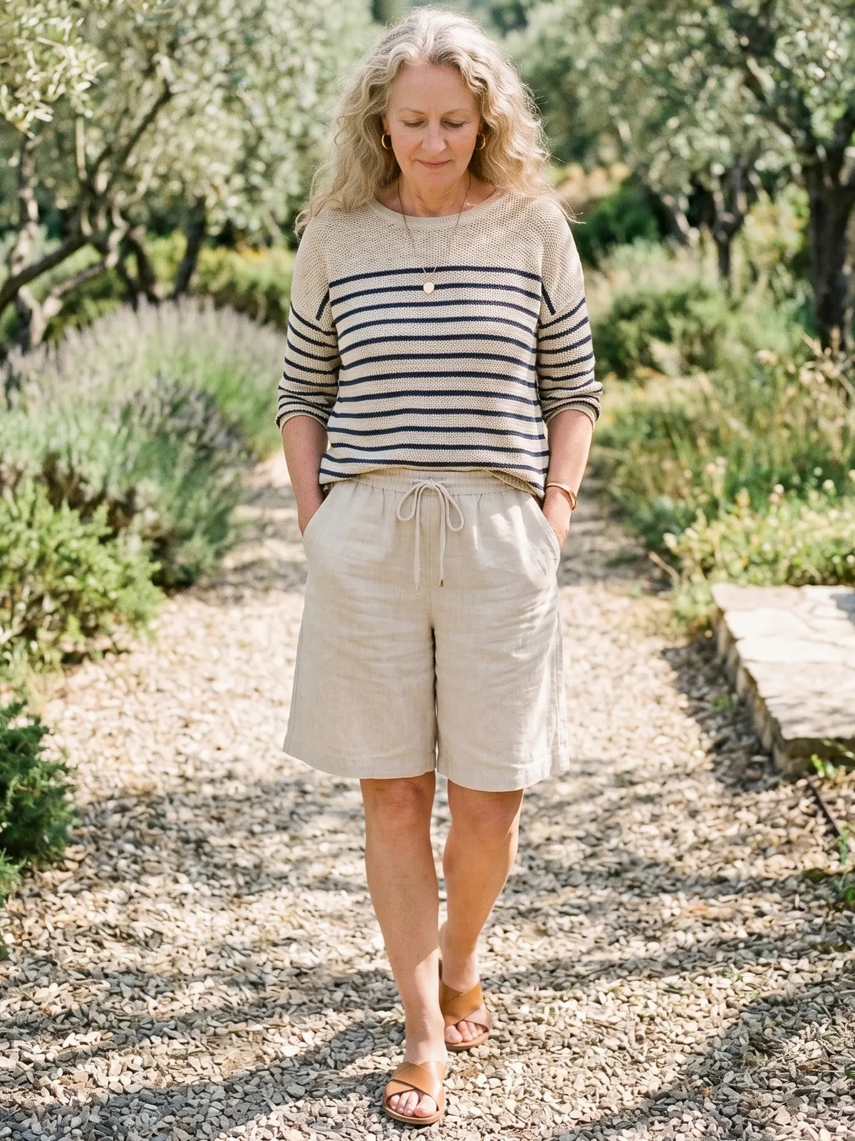 Women's Casual Cotton-Linen Drawstring Mid-Length Shorts